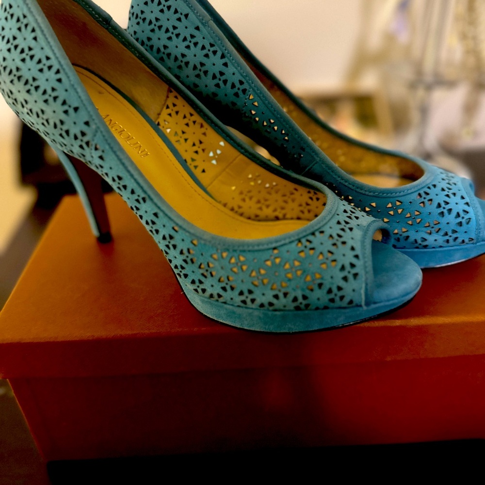 Size 7.5 Enzo Angiolini heels